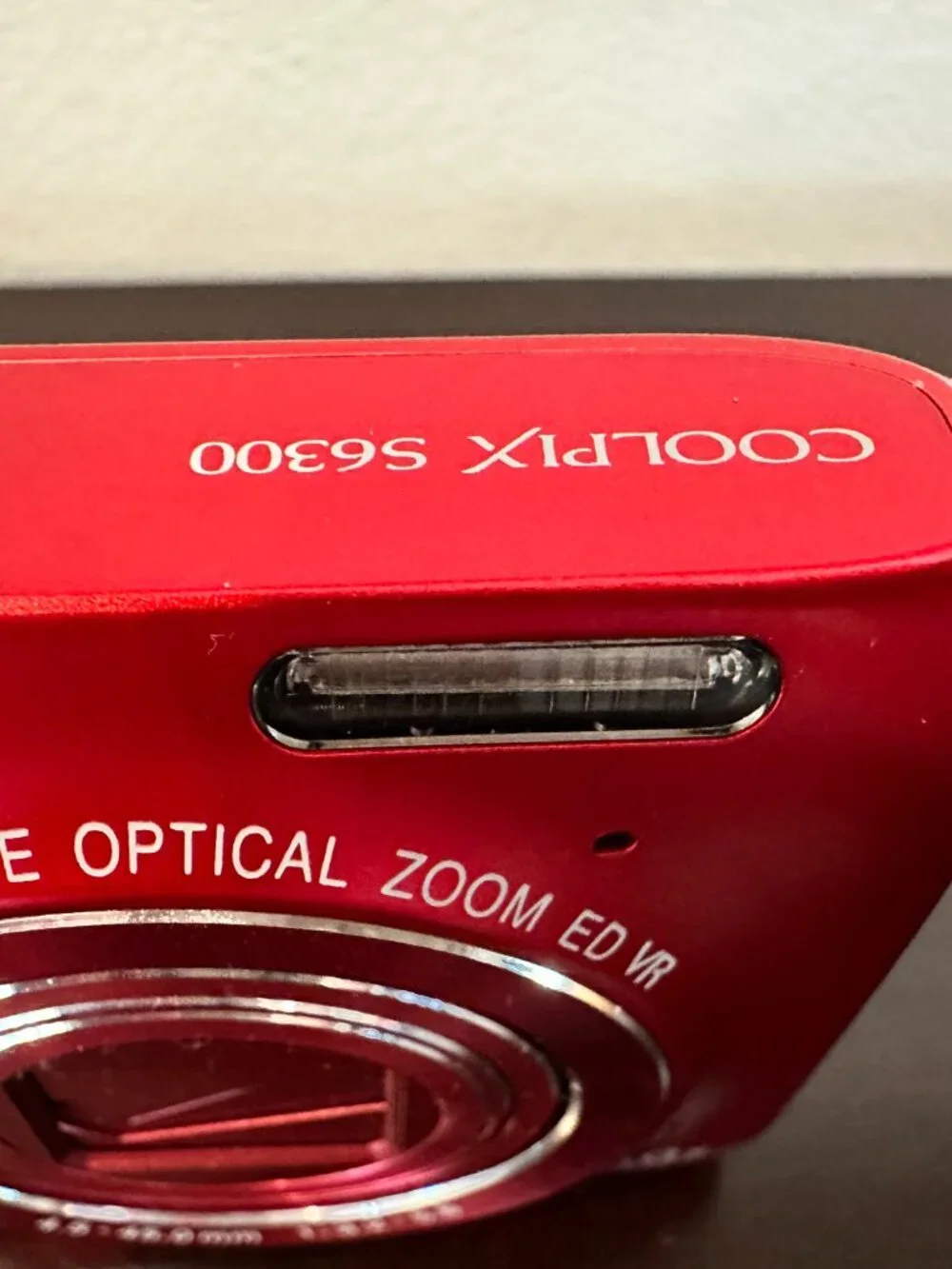 Nikon COOLPIX S6300 Digital Camera 16.0MP 10X Optical Zoom Red 90%